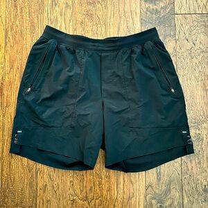 Lululemon License to Train LL 7” Black